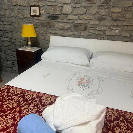 Volte In Pietra - Nelle Dolomiti Lucane Апартаменты *